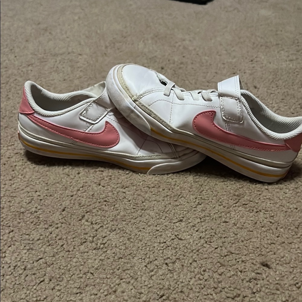 Nike Kids Shoes White and Pink